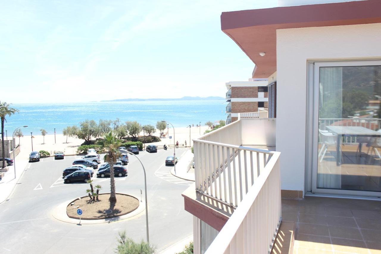 Beautiful Loft, Huge Sunny Terrace, View Over The Beach And Sea Roses Zewnętrze zdjęcie