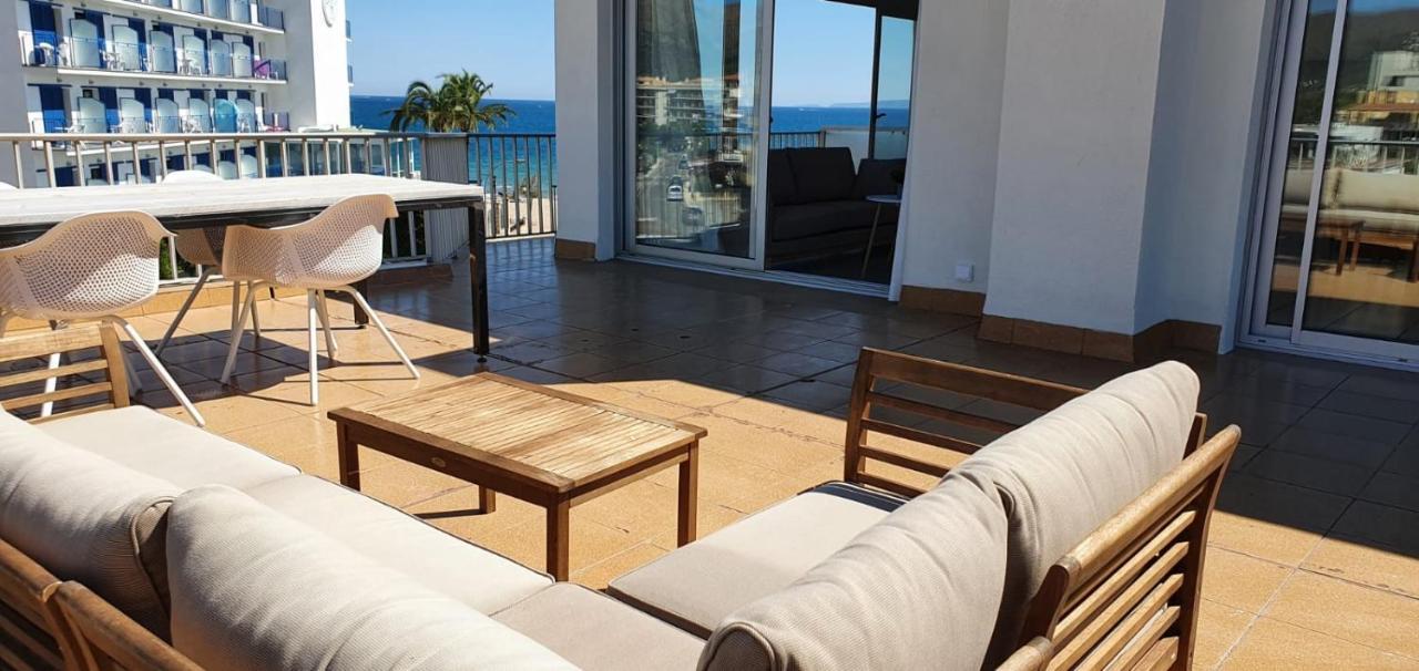 Beautiful Loft, Huge Sunny Terrace, View Over The Beach And Sea Roses Zewnętrze zdjęcie