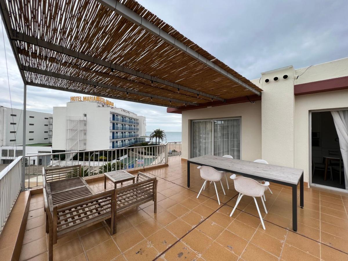 Beautiful Loft, Huge Sunny Terrace, View Over The Beach And Sea Roses Zewnętrze zdjęcie